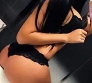 Samsun 24 Yaşında Esmer Melis Kendi Yeri — Samsun