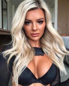Samsun 24 Yaşında Fit Esra Kendi Evinde — Samsun